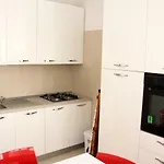 Bilocali White