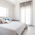 Hellen House Monopoli