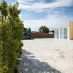 B&B Sun House