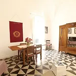 Slow Lecce - Old Town Apartment Sit