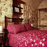 Vico Farinella Apartment By Barbarhouse