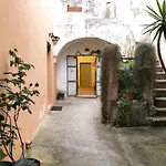 La Casetta Bianca, Tipical Salento Historic House