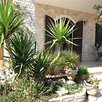 Villa Calendula