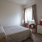 B&B 