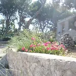 Villa Aquarium
