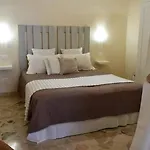 F&L House