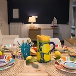 Nilu In Citta - Nuovo Appartamento Con Vista Mare
