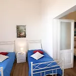 Historic Apartment In Centre With Terrace, Wi-Fi & Air Conditioning; Pets