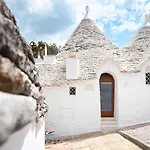 Trulli E Puglia Luxury Suite