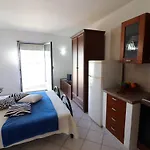 Casa Vacanze Frida A Otranto Centro, Salento, Mono 2/3 Posti