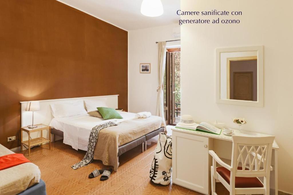 Viale Dei Pini Couette-café 2*