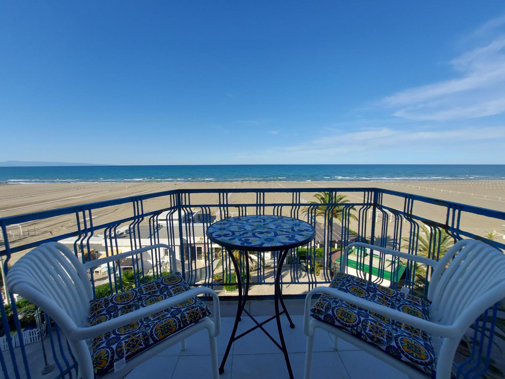 Balconi Sul Mare Margherita Di Savoia